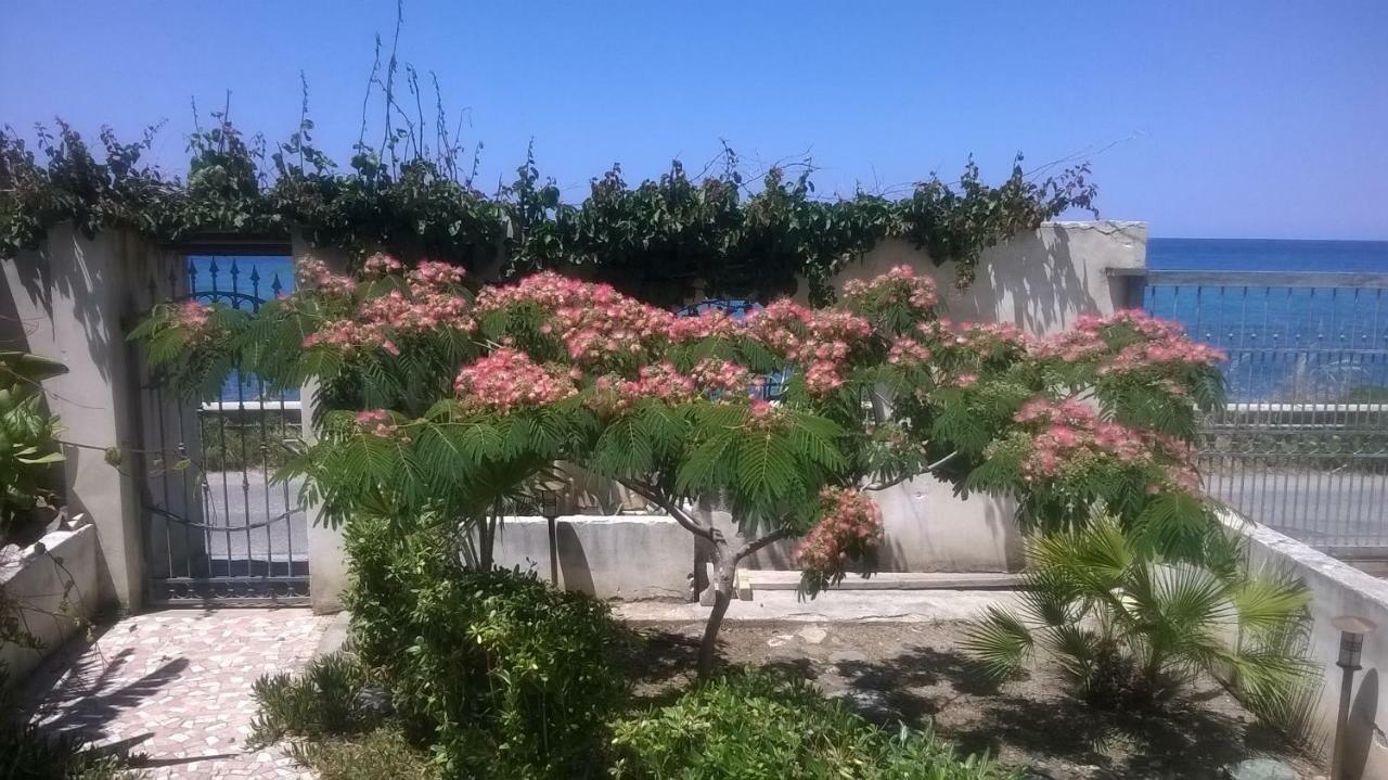 Domus Austri Βίλα Μεσίνα Εξωτερικό φωτογραφία
